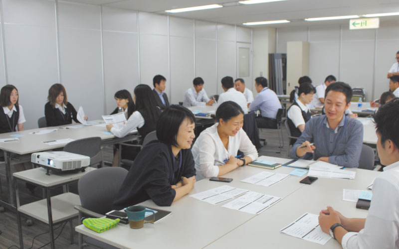 グループでの意見交換の様子