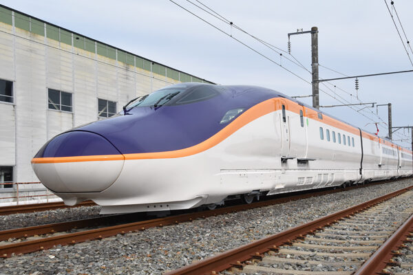 JR東日本山形新幹線新型車両E8系に当社の内装材をご採用いただきました